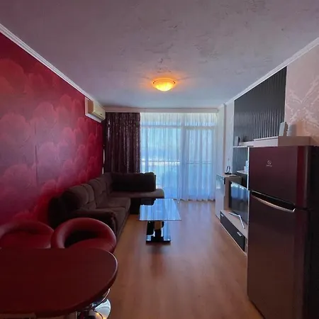 Gallery B Sluneční pobřeží